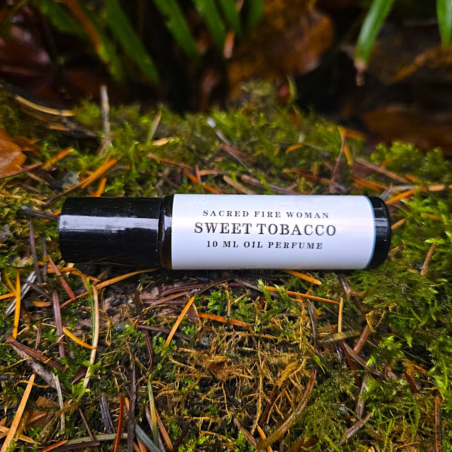 Sweet Tobacco Oil Perfume – 10 ml Roller | Vegan & Alcohol-Free